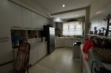 Taman Austin Perdana