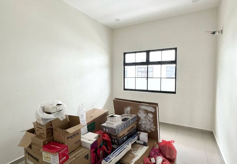 Tate Dalton @ Eco Botanic 2