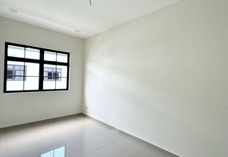 Tate Dalton @ Eco Botanic 2