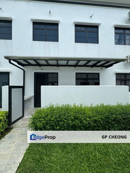 Brand New Fully Renovated  unit at The Tate Eco Botanic 2 Double Storey Terrace House for Sale., Johor, 