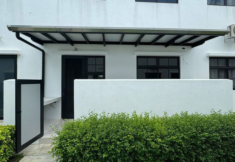 Tate Dalton @ Eco Botanic 2