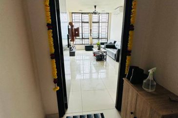 D'Summit Residences @ Kempas Utama