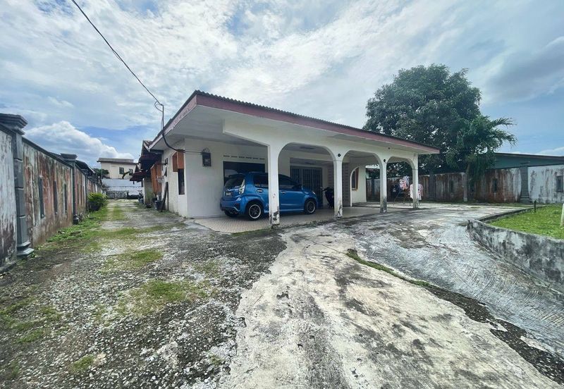 Kampung Melayu Majidee