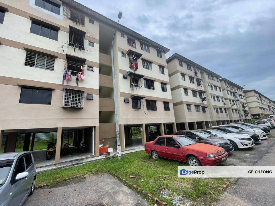 Pangsa Akasia @ Desa cemerlang Ulu Tiram, 2nd Floor Low Cost Flat untuk di Jual., Johor, Ulu Tiram