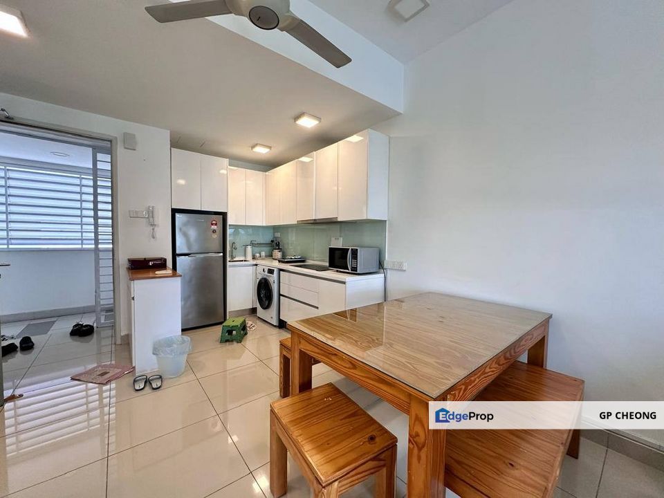 Tropez Residences Danga Bay, 2 beds 2 baths 700 sqft, Fully Furnished for sale at RM395K., Johor, Johor Bahru