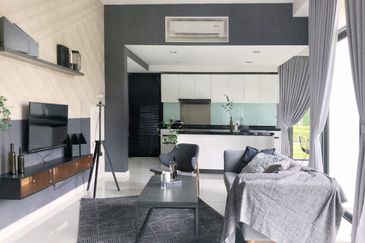 Ujana Executive Apartment