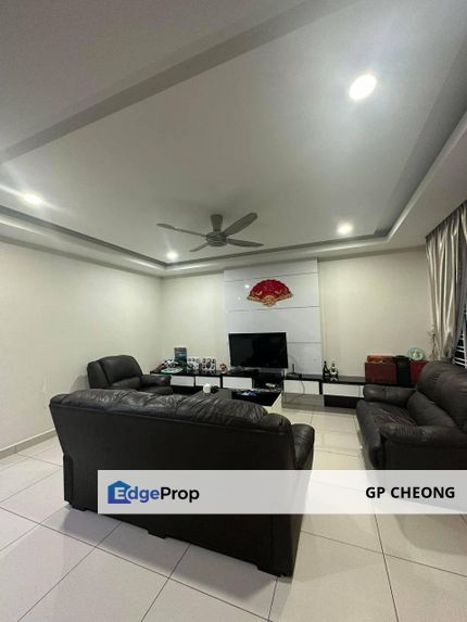 Double Storey Cluster House at Taman Sutera Utama, Skudai, JB Johor Bahru for Sales. Near to Sutera mall and SJKC Guo Kuang 国光二小, Johor, Skudai