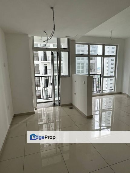 MIDAS @ SERI ALAM, Pasir Gudang Serviced Apartment for Sale.    Block B 2 Bedrooms   Built Up: 743 sqftt, High Floor, G&G, Selling RM388K, Johor, Pasir Gudang