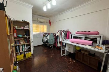 Austin Residence @Taman Mount Austin