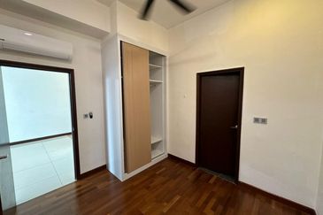 Paragon Suites @ CIQ