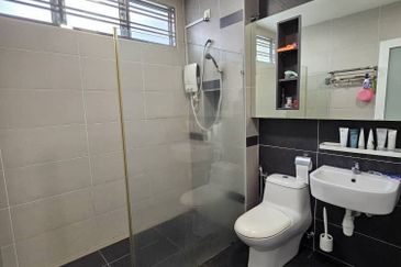 Persiaran Kempas Utama 2