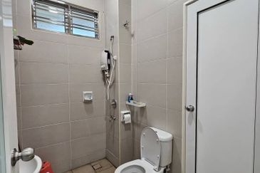 Persiaran Kempas Utama 2