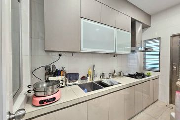 Persiaran Kempas Utama 2