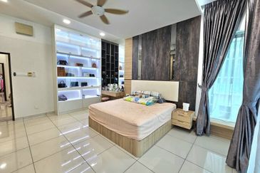 Persiaran Kempas Utama 2