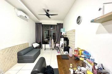 D'Summit Residences @ Kempas Utama