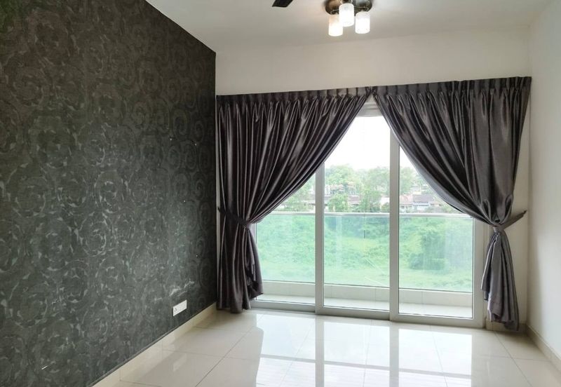 Seasons Luxury Apartments @ Amara Larkin