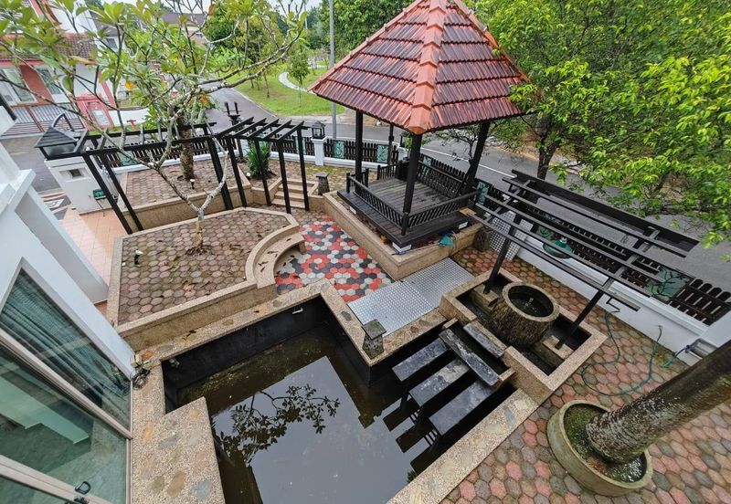 Jalan Ambang @ Horizon Hills Double Storey Corner lot unblock View House for Sale. Renovated RM500k with approval CCC