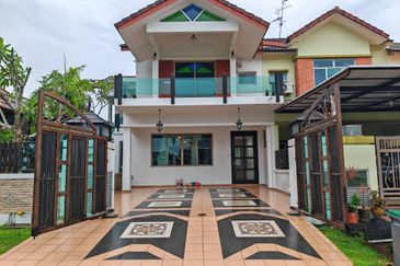 Jalan Ambang @ Horizon Hills Double Storey Corner lot unblock View House for Sale. Renovated RM500k with approval CCC