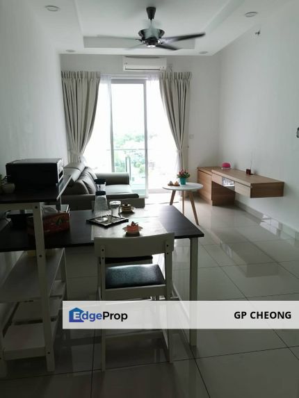 Austin Suites Service Apartment 1+1 Bedroom, 657sqft for sale. Very good maintain and selling with all Furnished., Johor, Johor Bahru