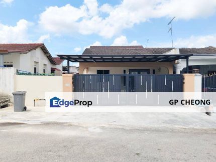 Jalan Bentara Tun Aminah, Skudai, JB, Single Storey End lot House for Sale. 22' X 70'(+10' Land) Fully Renovated., Johor, Skudai