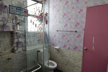 Seri Austin Luxury Apartment