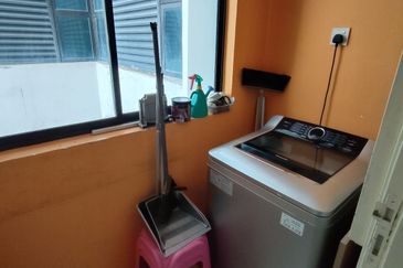 Seri Austin Luxury Apartment