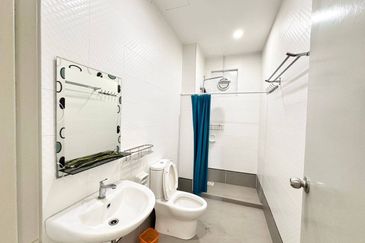 Seasons Luxury Apartments @ Amara Larkin