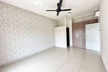 Seasons Luxury Apartments @ Amara Larkin