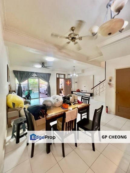 Taman Sri Orkid, Skudai Double Storey  24' x 70' Terrace House For Sale.  Good Condition!!👍 Fully Extend Kitchen!!🎉 Can Move in✌️, Johor, Skudai
