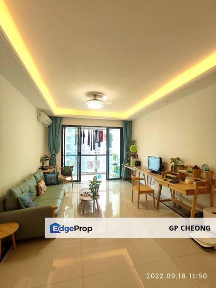 R&F Princess Cove Phase 1, Near to CIQ Type A2, 3 Bedroom 2 Bathroom High Floor Service Apartment for Sale., Johor, Johor Bahru