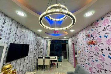 Seri Austin Luxury Apartment