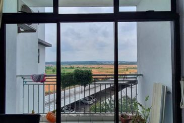 Seri Austin Luxury Apartment