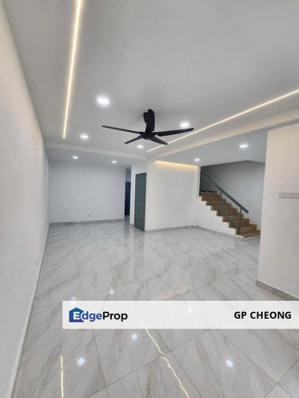 Fully Renovated Double Storey Terrace House, 22 x 90 at Taman Puteru Wangsa, Ulu Tiram for sale., Johor, Ulu Tiram