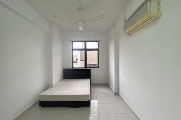 Aloha Tower Condominium