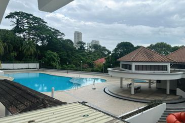 Aloha Tower Condominium