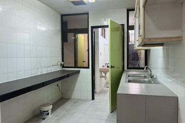 Aloha Tower Condominium