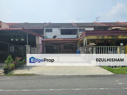 Double Storey Taman Sri Putra, Banting, Selangor, Banting