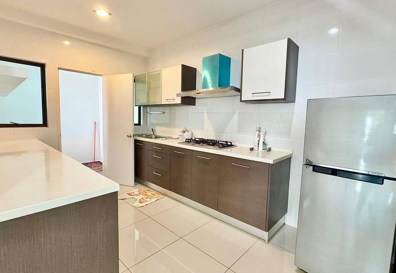 Ujana Executive Apartment