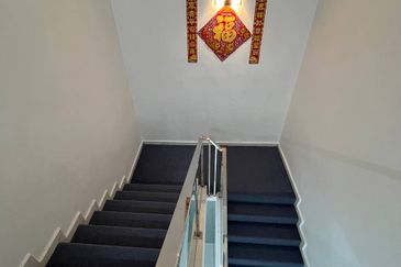 Taman Tampoi Indah II, Villa Ros