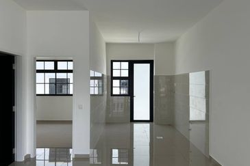 Tate Dalton @ Eco Botanic 2