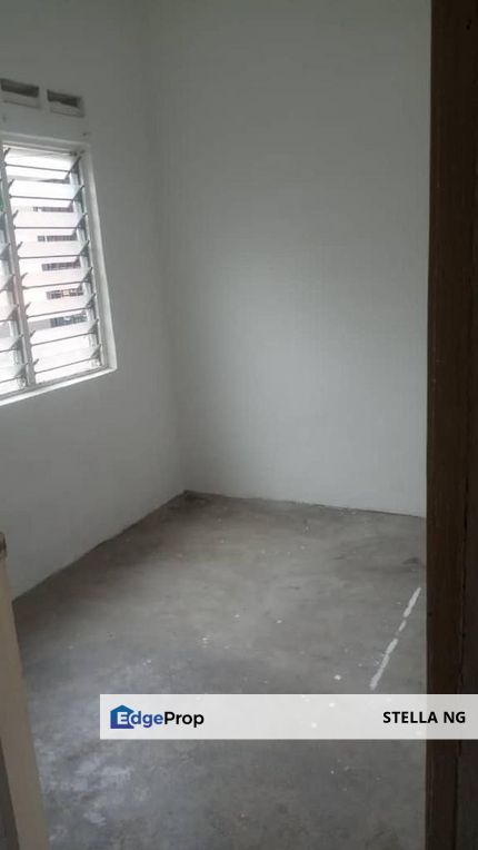 Taman Pulai Utama, Flat 3 Bedroom 2 Bathroom for sale , Johor, Skudai