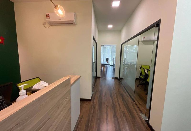 Pusat Perdagangan Danga Utama