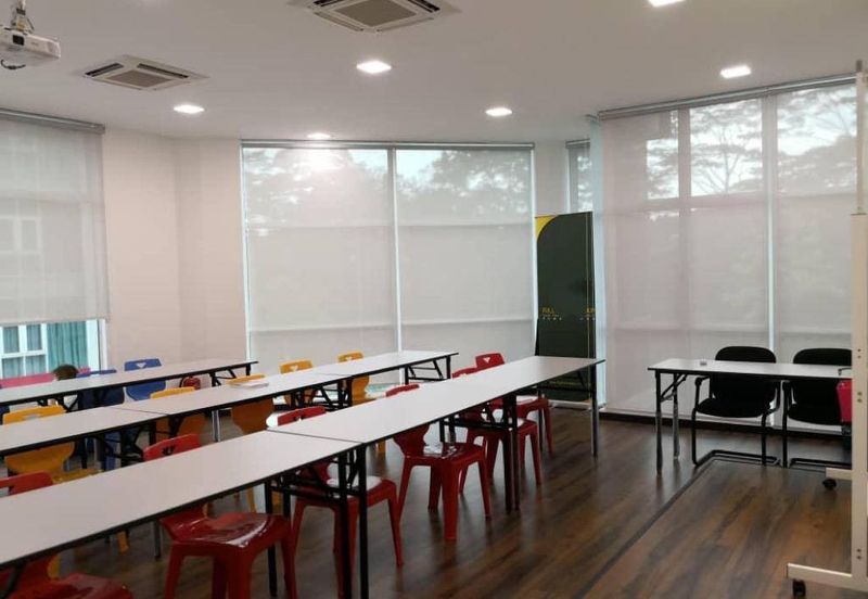 Pusat Perdagangan Danga Utama