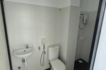 PR1MA @ LARKIN INDAH