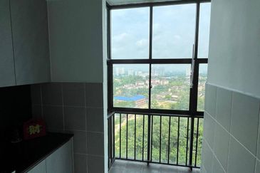 PR1MA @ LARKIN INDAH