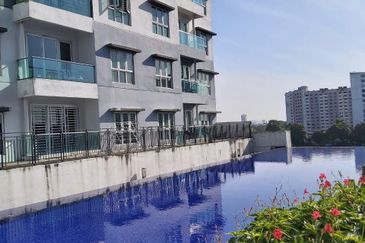 Seasons Luxury Apartments @ Amara Larkin