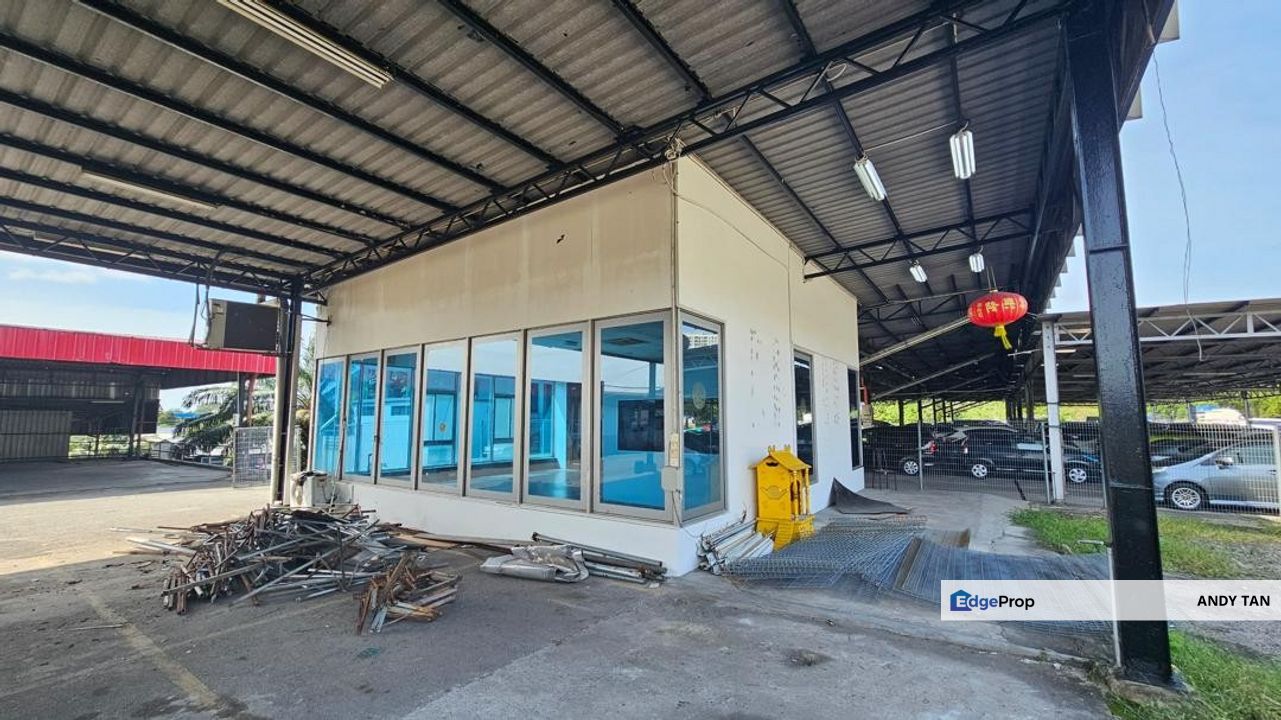Beside Pasir Gudang Highway Commercial Office And Land For Rent, Johor, Pasir Gudang