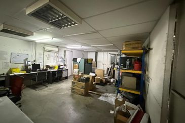 Kempas Utama Industrial Park