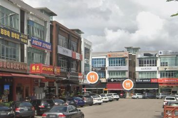 Jalan Austin Heights