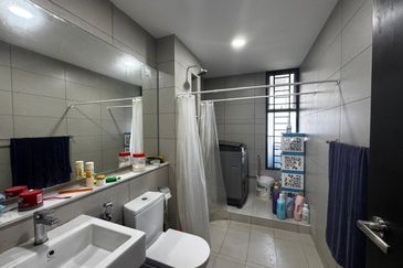 Senibong Cove Waterway Residences